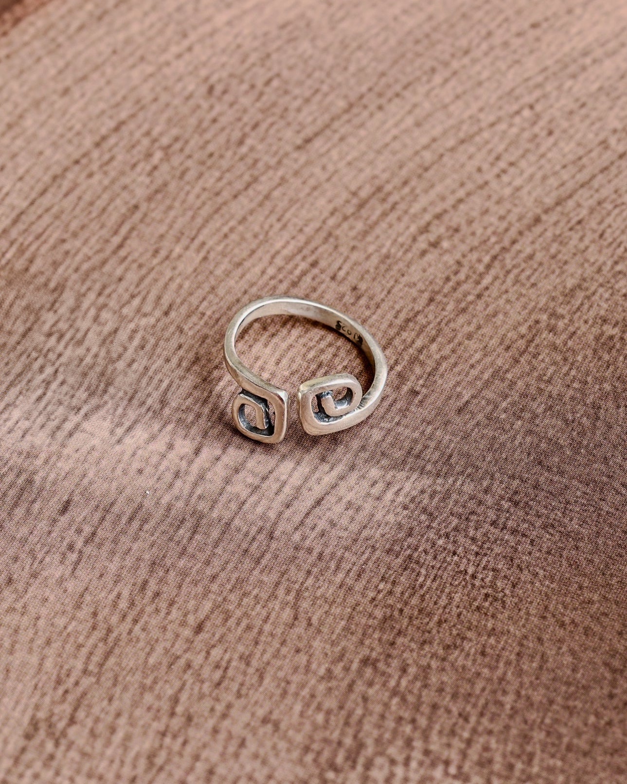 Mystic Swirl Pinki Finger Ring