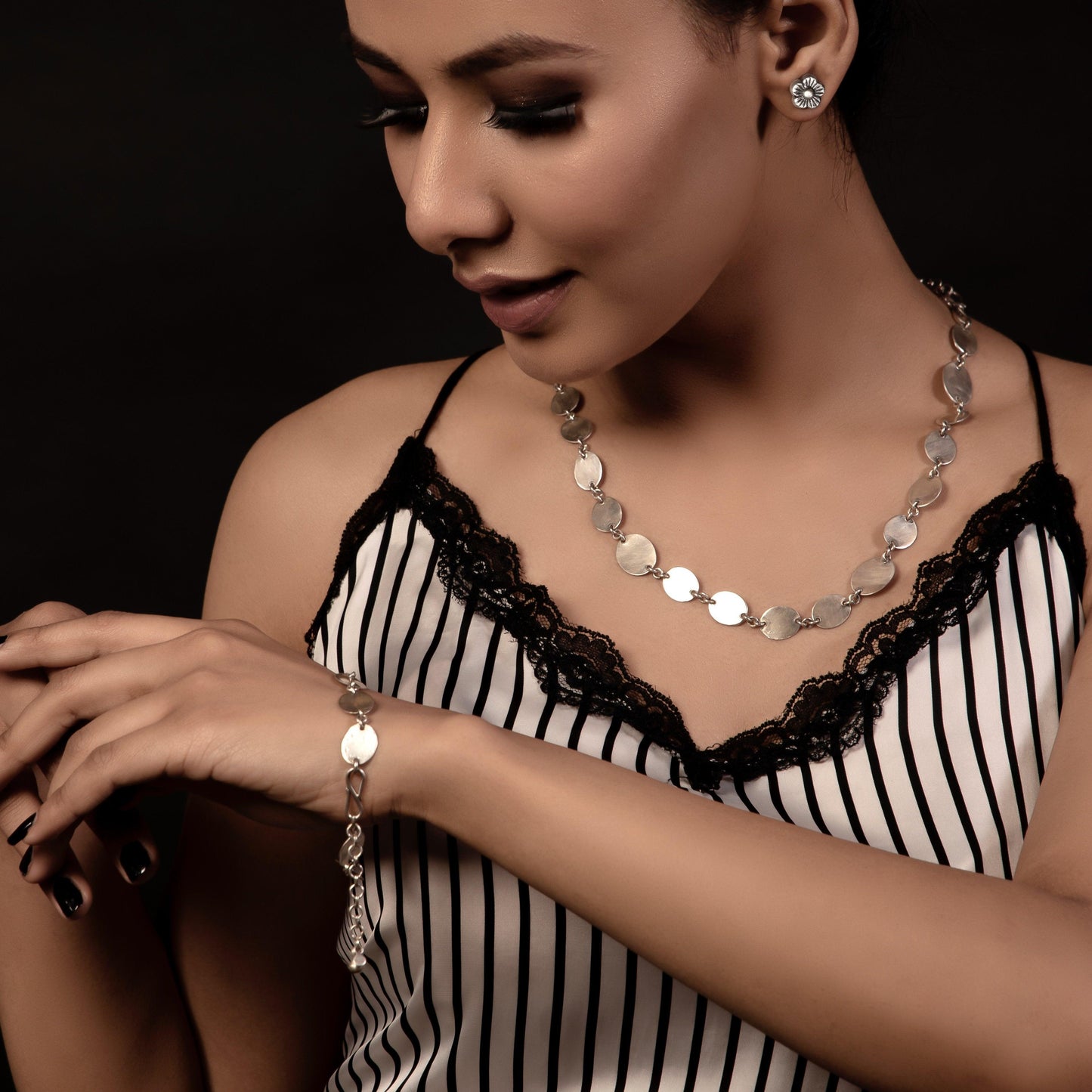 Oval Coin Bracelet - Smith Jewels