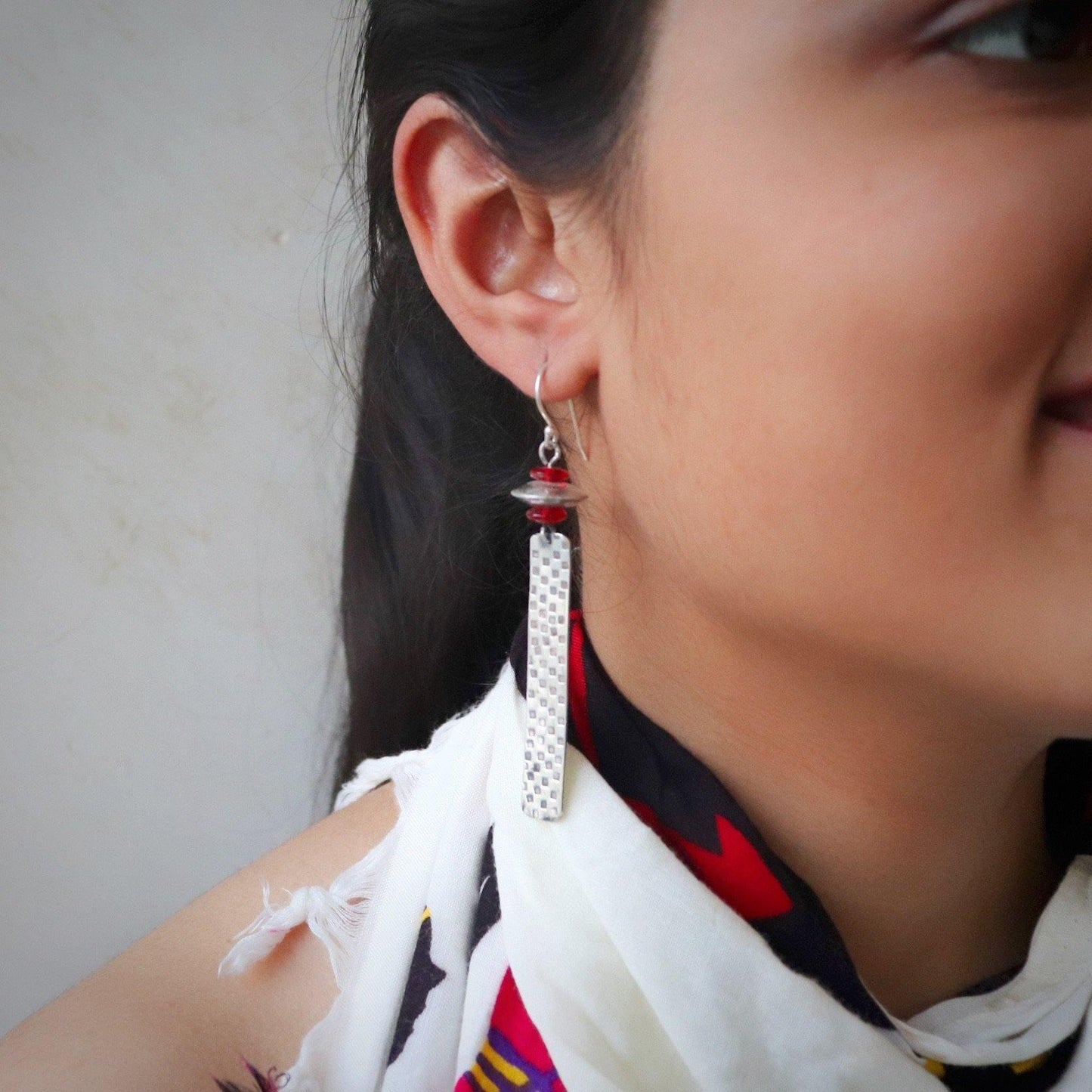 Red bar Earrings - Smith Jewels