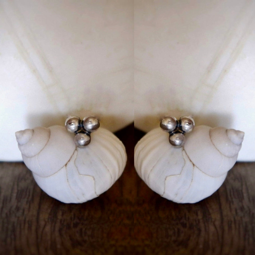 Tikona Stud Earrings