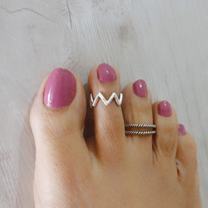 Twin Serenity Toe-Rings (Pair)