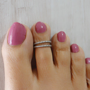 Twin Serenity Toe-Rings (Pair)