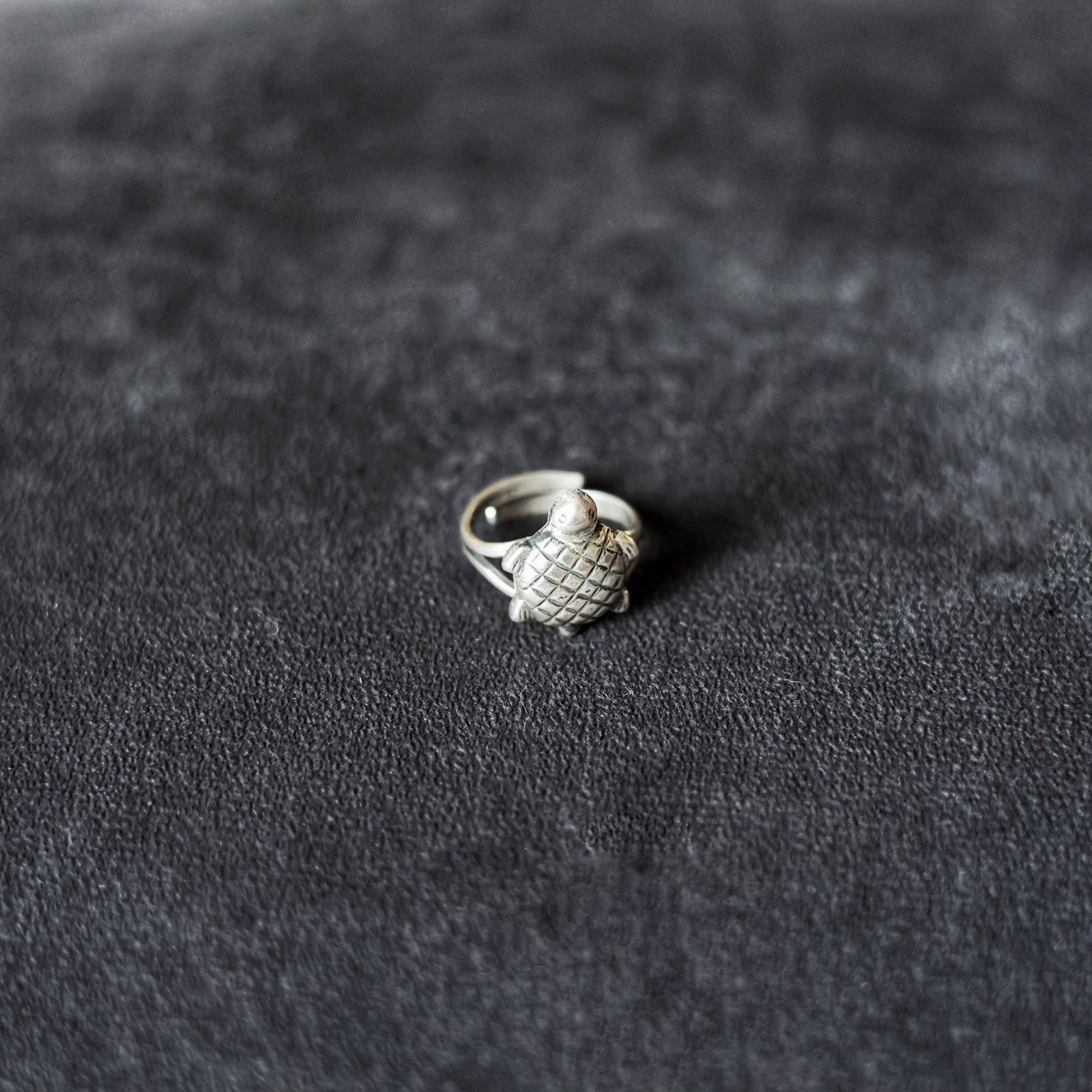 Tortoise(Kachua) Silver Ring With White Diamond | Silveradda