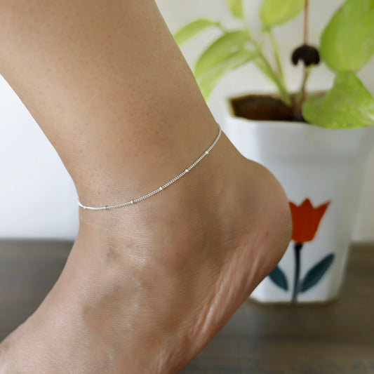 Dainty Dots Anklet