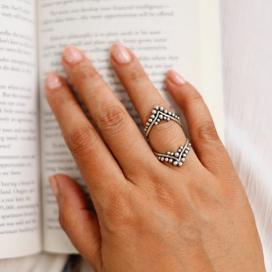 Ornate Rava Knuckle Ring