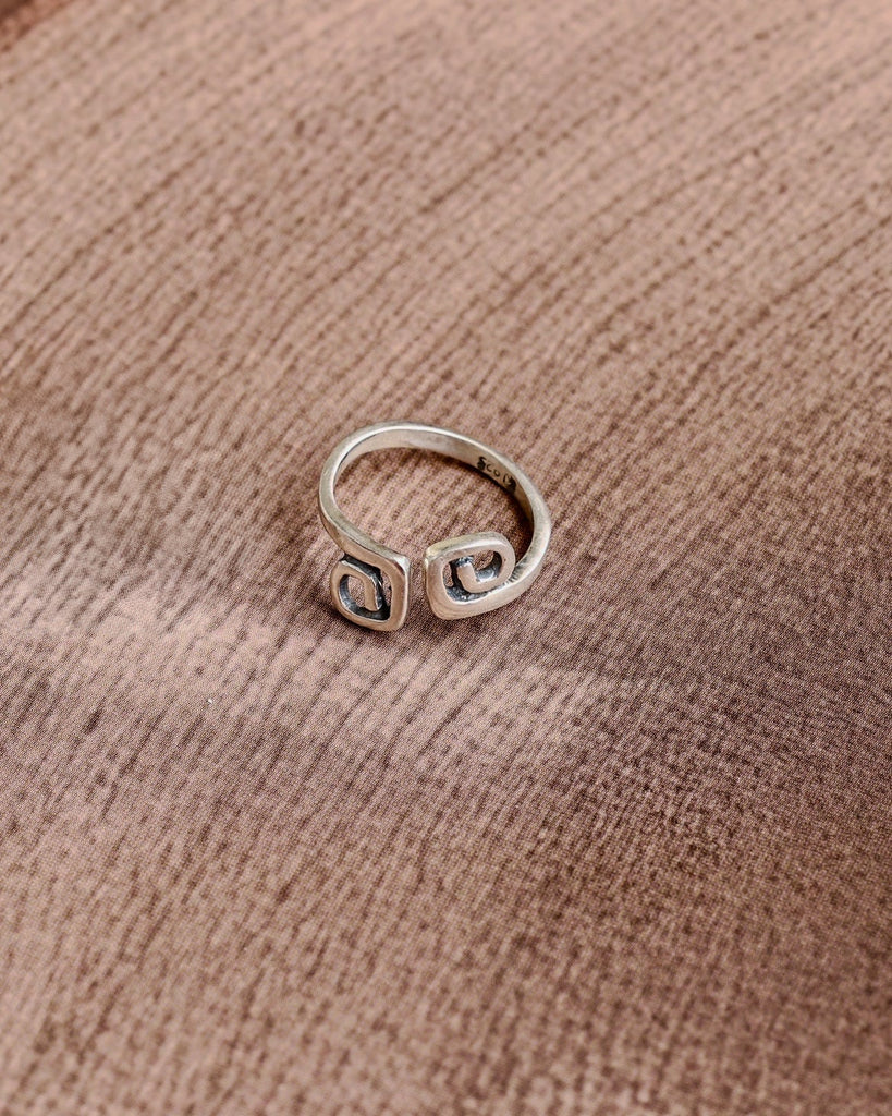 Mystic Swirl Pinki Finger Ring - Smith JewelsRings