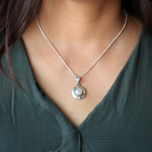 Silver Pearl Button Pendant (without chain)