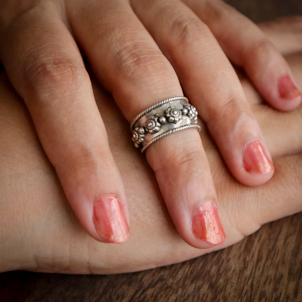 Flower Band Ring - Smith JewelsRing