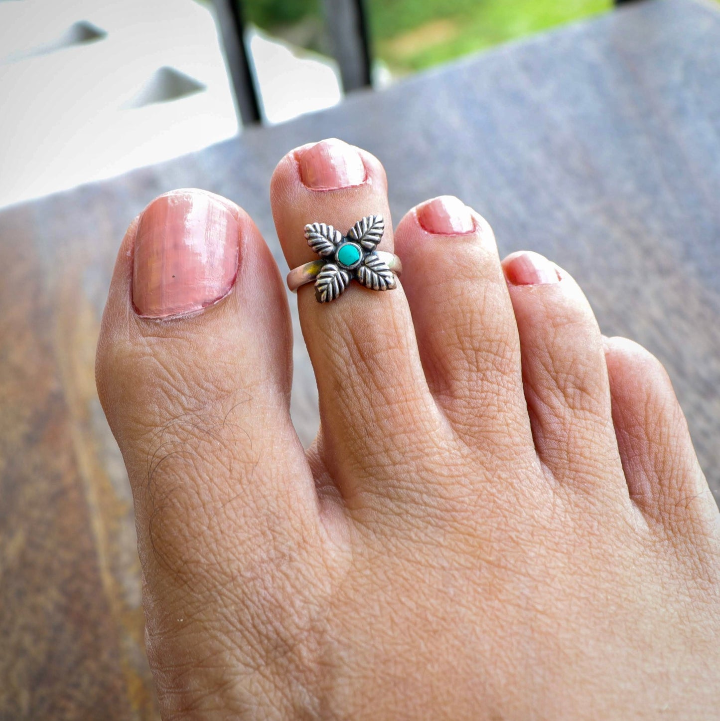 Turquoise Floral Toe-ring