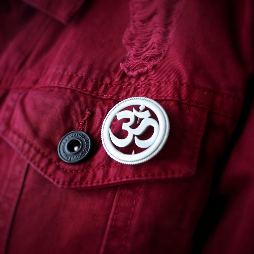 Om Rakhi cum Brooch - Smith JewelsRakhi