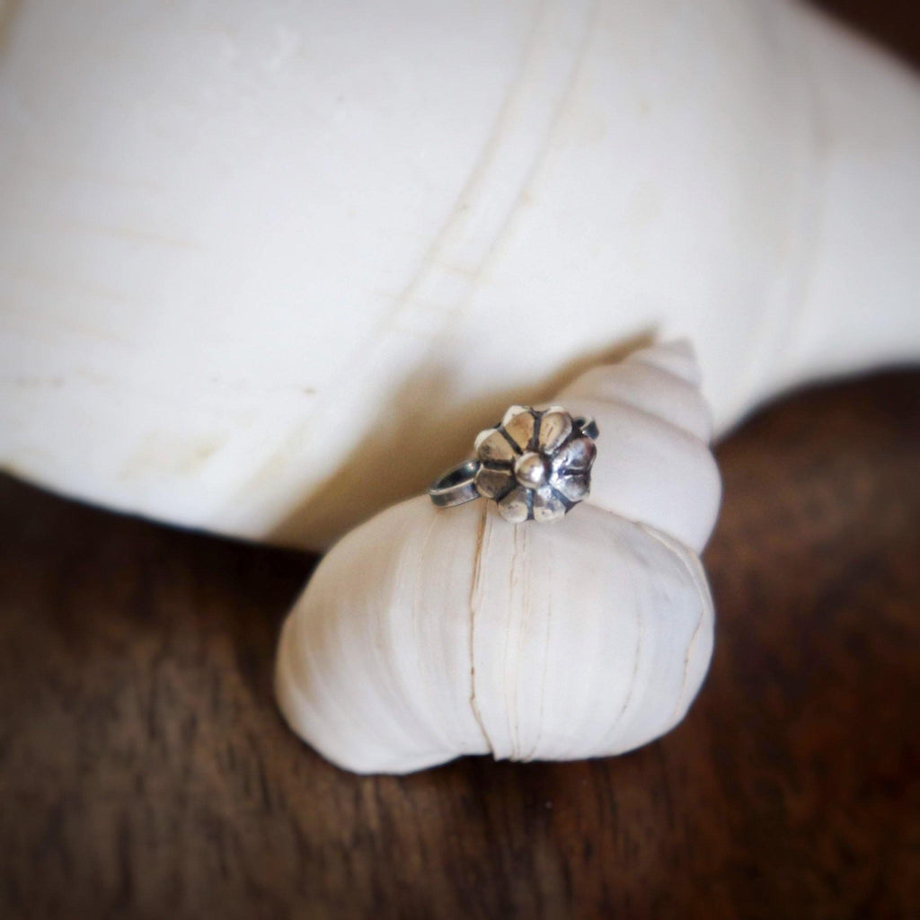 Phool Nose Pin (wire or Clip-on) - Smith Jewels