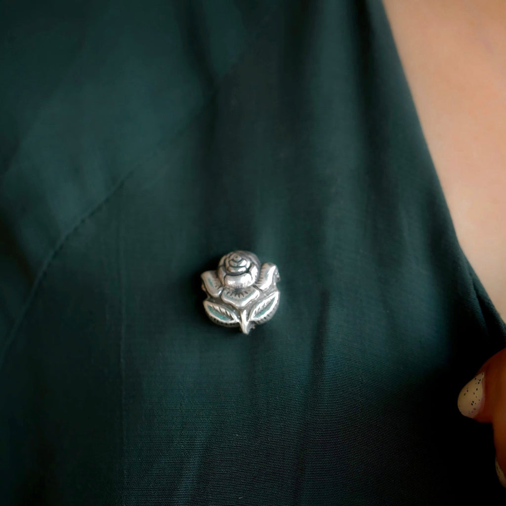 Silver Rose Rakhi cum Brooch - Smith JewelsRakhi