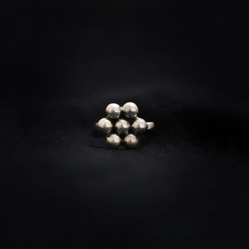 Simple Floral Nose Pin (wire or Clip-on) - Smith Jewels