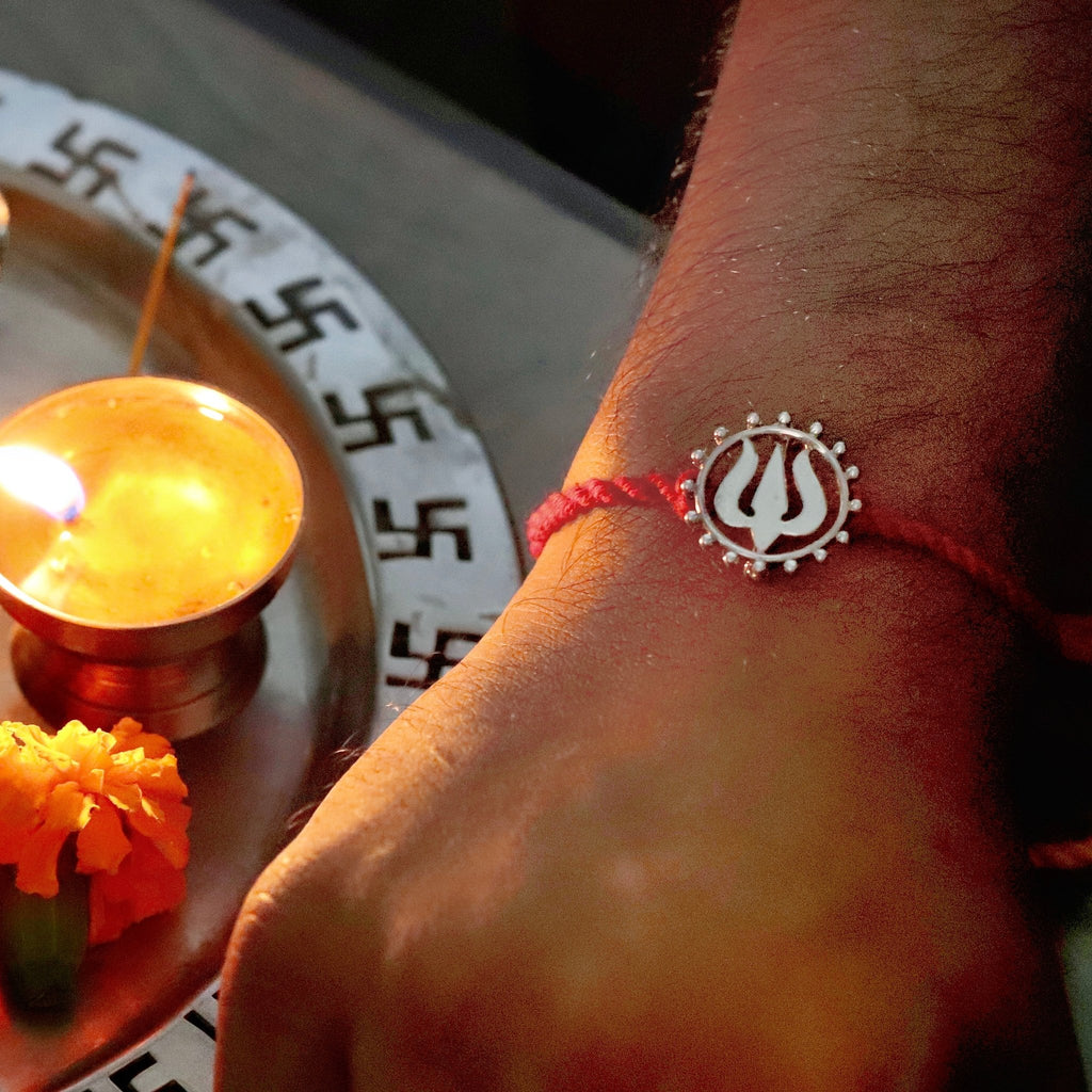 Trident Rakhi cum Brooch - Smith JewelsRakhi
