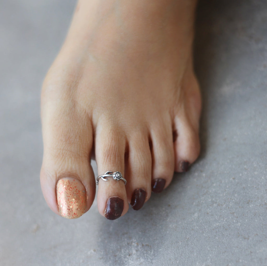 Wild Flower Toe - Rings (Pair) - Smith JewelsToering